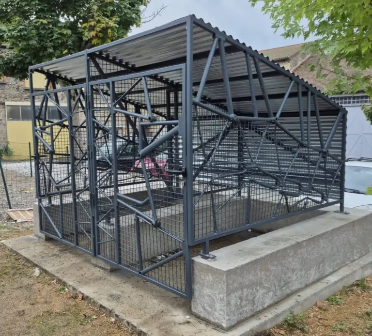 Grilles à Cunlhat - Box à vélos. | AL Métallerie