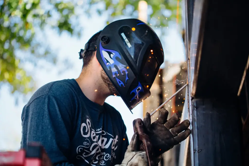 Formations professionnelles certifiantes en métallerie et soudure. Perfectionnement pour salariés et demandeurs d'emploi.
